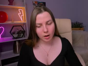 Betty_Luck Chaturbate stream image from February 18, 2025