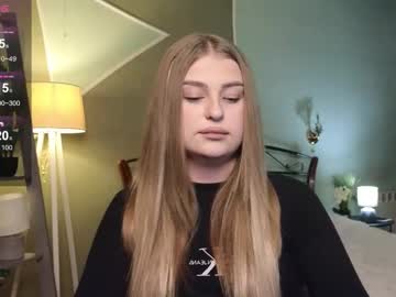 Edaachi Chaturbate stream image from February 18, 2025