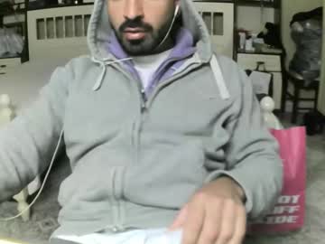 Hugeveiny Chaturbate stream image from February 18, 2025