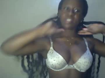Queen_Vally Chaturbate stream image from February 18, 2025