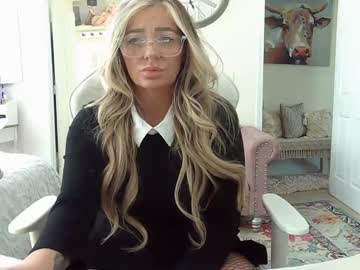 Southernbarbii Chaturbate stream image from February 18, 2025
