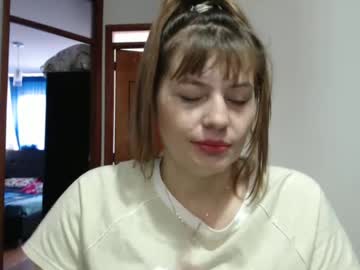 Vanessahoppen23 Chaturbate stream image from February 18, 2025