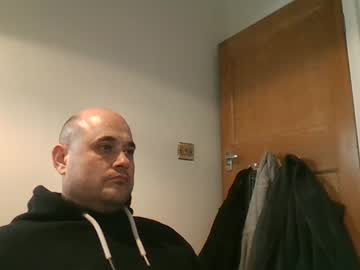 Bobabator Chaturbate stream image from February 18, 2025
