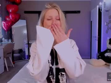 Lilyvibe Chaturbate stream image from February 18, 2025