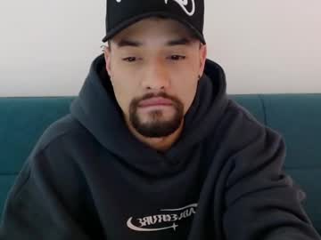 Mathew444 Chaturbate stream image from February 18, 2025