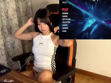Babiej_ Chaturbate stream image from February 18, 2025