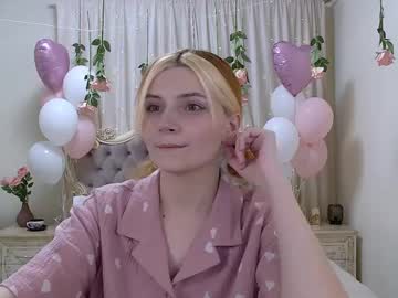 Kellystoneys Chaturbate stream image from February 18, 2025