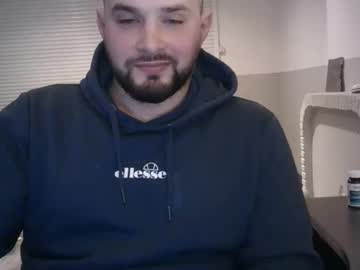 Omgwhereim Chaturbate stream image from February 18, 2025
