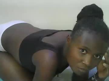 Aurelia_Bee Chaturbate stream image from February 18, 2025