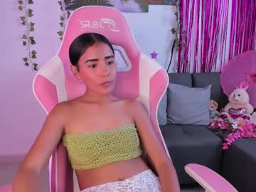 Bella_Browm Chaturbate stream image from February 18, 2025