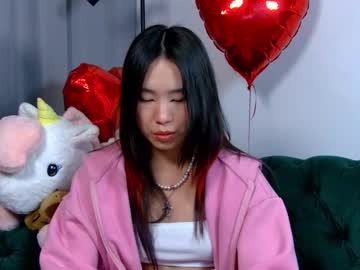 Evelinbunny Chaturbate stream image from February 18, 2025