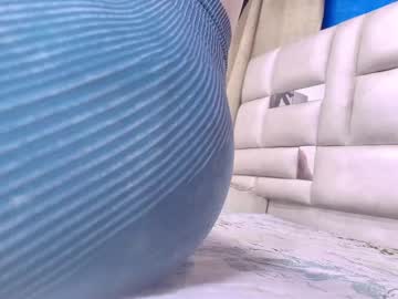 Gabriela_Leone Chaturbate stream image from February 18, 2025