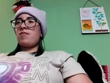 Lucianacapisce Chaturbate stream image from February 18, 2025