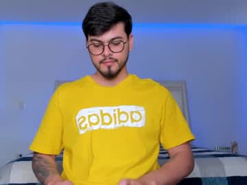 Mike_Hard001 Chaturbate stream image from February 18, 2025