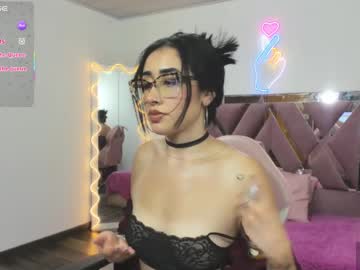 Silvana_Tay Chaturbate stream image from February 18, 2025