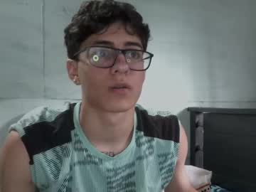Tommyhenao Chaturbate stream image from February 18, 2025