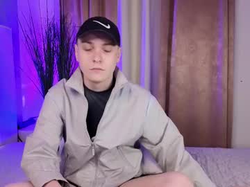 Adam__Long Chaturbate stream image from February 18, 2025
