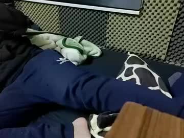 Cezar46 Chaturbate stream image from February 18, 2025