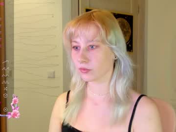 Chaprya Chaturbate stream image from February 18, 2025
