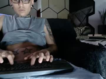 Denverwhite Chaturbate stream image from February 18, 2025