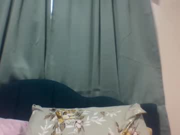 Jeuelz1 Chaturbate stream image from February 18, 2025