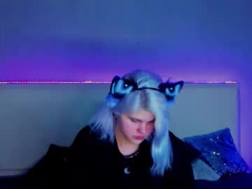 Joannlowe Chaturbate stream image from February 18, 2025