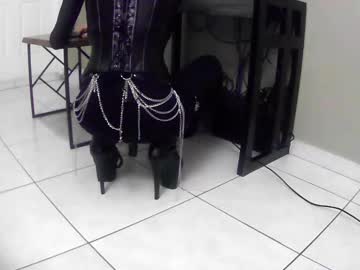 Lisasssonly Chaturbate stream image from February 18, 2025