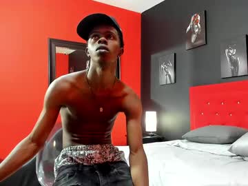 Orainebarrett Chaturbate stream image from February 18, 2025