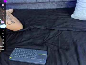 Babyy_Melody Chaturbate stream image from February 18, 2025
