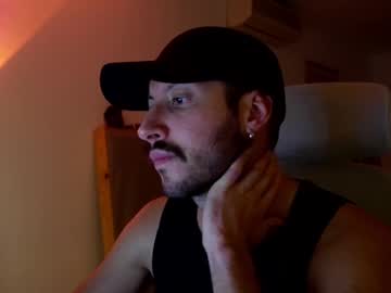 Bradufinch Chaturbate stream image from February 18, 2025