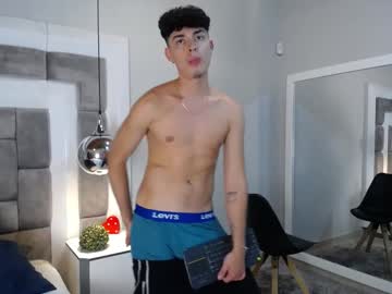 Drakecollinss Chaturbate stream image from February 18, 2025