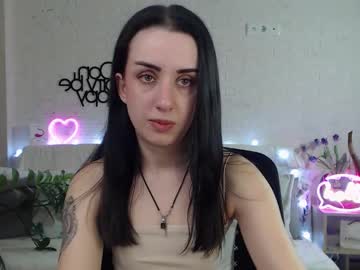 Emilylayer Chaturbate stream image from February 18, 2025