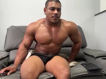 Henrimusclee Chaturbate stream image from February 18, 2025