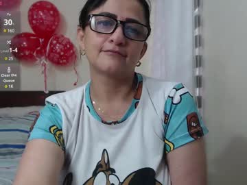 Isabeel_Sofia01 Chaturbate stream image from February 18, 2025