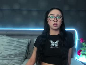 Julietshy Chaturbate stream image from February 18, 2025