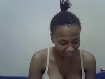 Prettyqueenn1 Chaturbate stream image from February 18, 2025