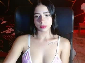 Victoriiavegaa Chaturbate stream image from February 18, 2025