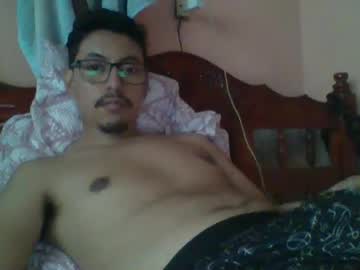 Angelmontt Chaturbate stream image from February 18, 2025