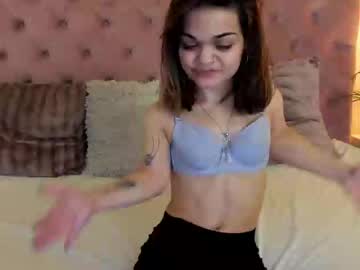 Maiamini Chaturbate stream image from February 18, 2025