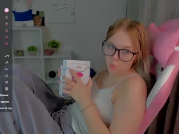 Maryshiotta Chaturbate stream image from February 18, 2025