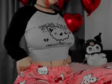 Toriayun0 Chaturbate stream image from February 18, 2025