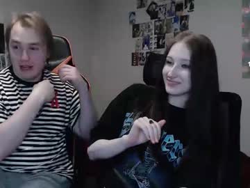 Camcoupgang Chaturbate stream image from February 18, 2025