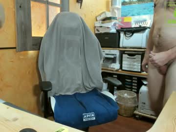 Nakedluke Chaturbate stream image from February 18, 2025
