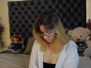 Briarre Chaturbate stream image from February 19, 2025