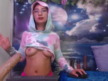 Hannafalls Chaturbate stream image from February 19, 2025