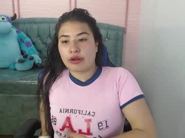Kenia_Pink_T Chaturbate stream image from February 19, 2025