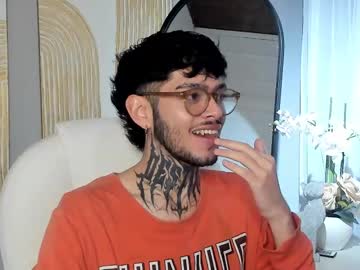Mihailleroy Chaturbate stream image from February 19, 2025