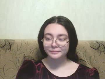 Missis_Mona Chaturbate stream image from February 19, 2025