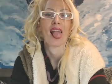 Sexyeni Chaturbate stream image from February 19, 2025