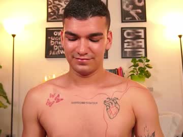 Alanjames_X Chaturbate stream image from February 19, 2025